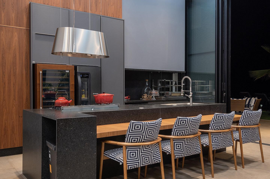 Cozinha Gourmet Integrada: Performance e Design com Eletrodomésticos Selecionados