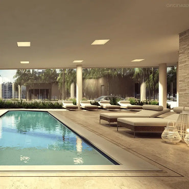 Ralo Linear Elleve Infinity 120cm base Inox - Tampa Oculta em inox escovado 120cm instalado em área de piscina com design oculto e acabamento premium