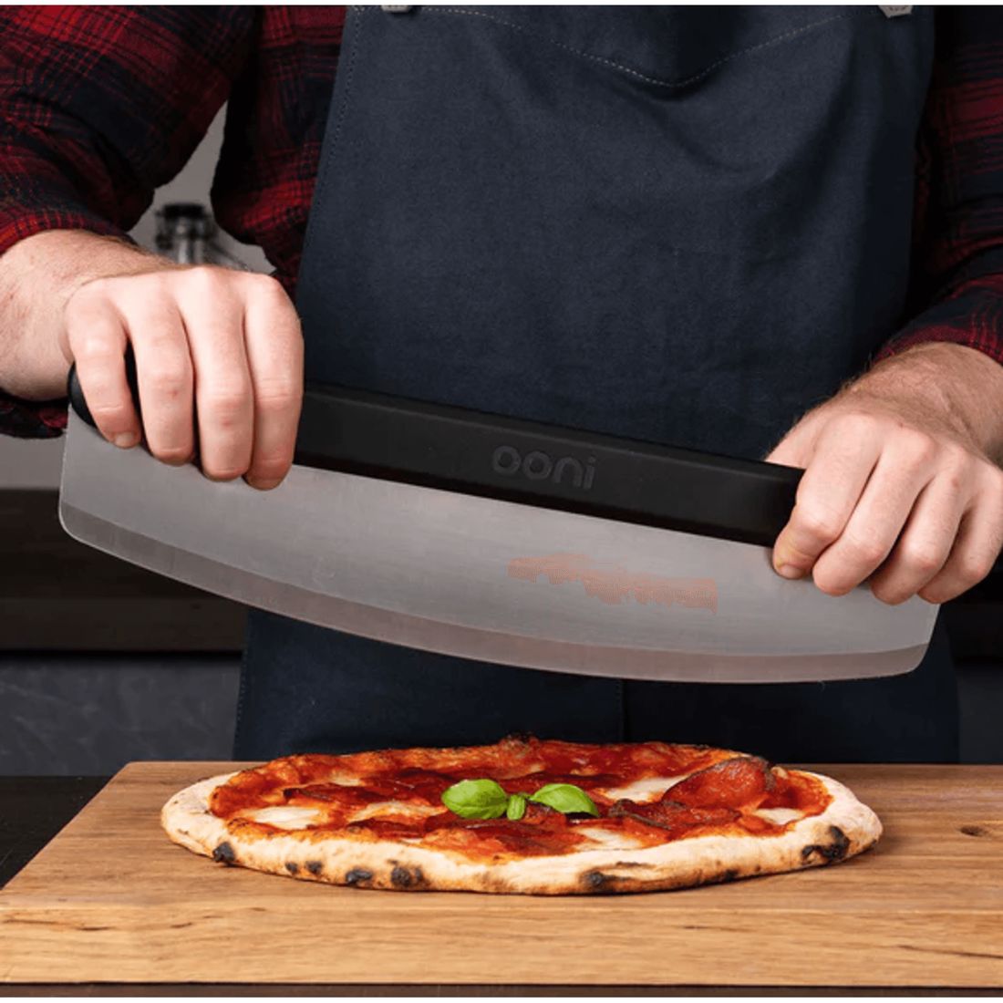 Cortador de Pizza Ooni Rocker Blade Inox 37cm