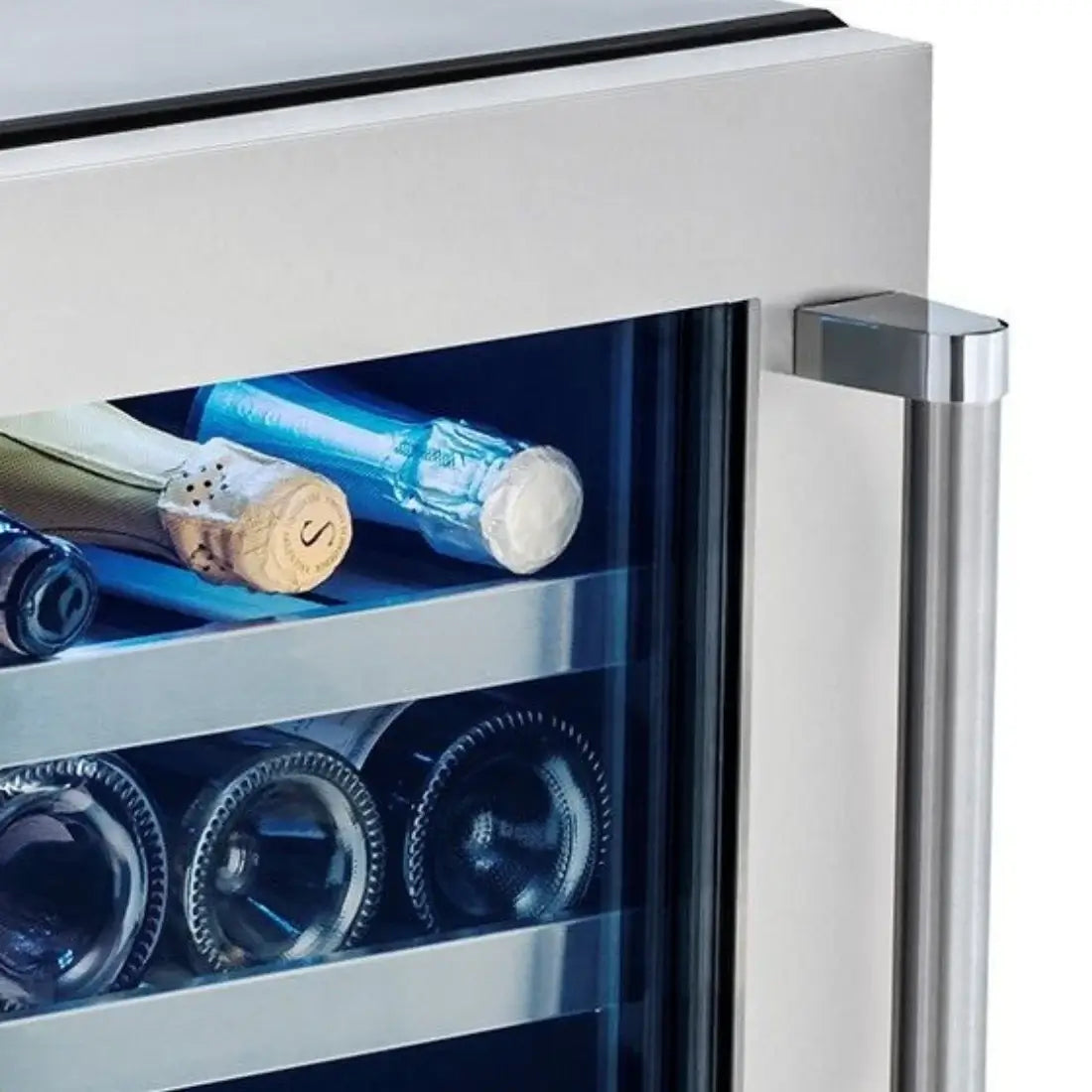 Adega de Vinhos Tecno Professional com garrafas de champagne e vinho na zona de conservação.