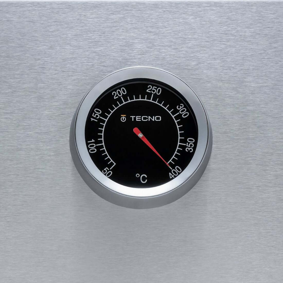 Churrasqueira Tecno termômetro analógico em inox mostrando até 400°C, detalhe do painel da Churrasqueira Tecno Professional