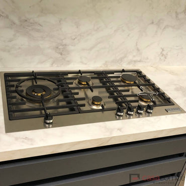 Cooktop a Gás Tecno Professional 5 Bocas Inox 90cm em inox com queimadores Sabaf, trempes ferro fundido e painel frontal italiano