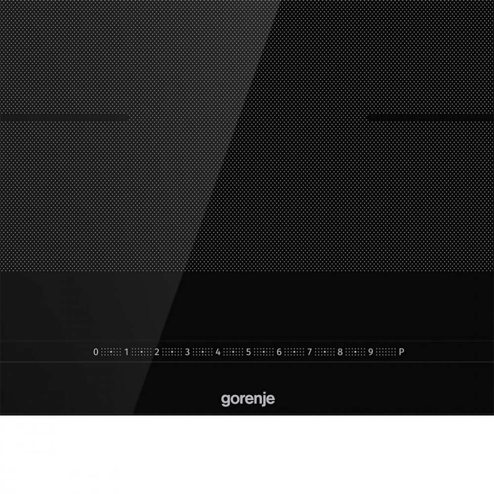 Cooktop de indução Gorenje, 4 zonas, 80cm, painel de controle moderno e elegante em preto.