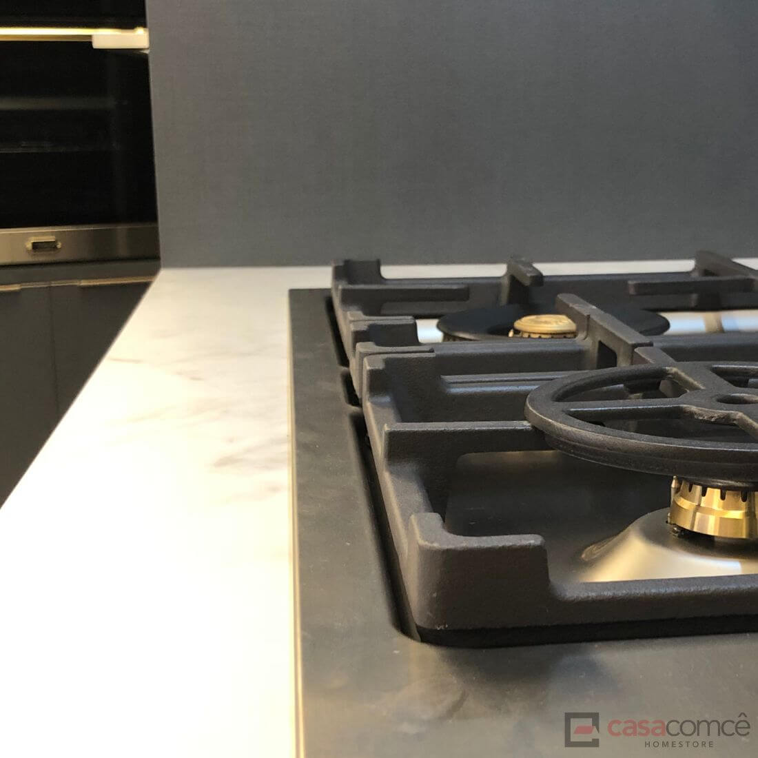 Cooktop a Gás Bertazzoni Master 4 Bocas Inox 75cm com queimadores robustos e design profissional.