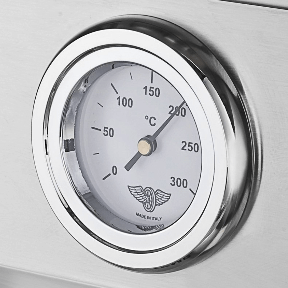 Termômetro de forno Bertazzoni com mostrador em inox, feito na Itália, para medir temperaturas até 300°C.