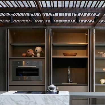 Forno Bertazzoni Elétrico Professional 100 Litros Inox 90cm de embutir em inox com painel digital, porta de vidro e design profissional