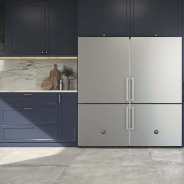 Refrigerador Bertazzoni Professional DUO com design em aço inox e amplo espaço interno na cozinha moderna.