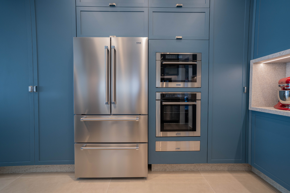 Cozinha Minimalista de Luxo: Os Eletrodomésticos Que Fazem a Diferença