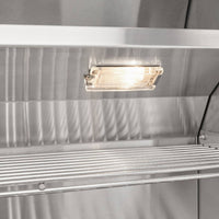 Iluminação interna da Churrasqueira a Gás Coyote 3 Queimadores Série C3 com aço inox.