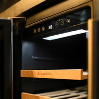 Adega Debacco 31 Garrafas Inox 38cm - Abertura Esquerda adega climatizada compacta inox com prateleiras de madeira e painel digital