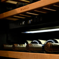 Adega Debacco 46 Garrafas Inox 60cm - Abertura Esquerda, adega climatizada com prateleiras em madeira nobre e painel digital
