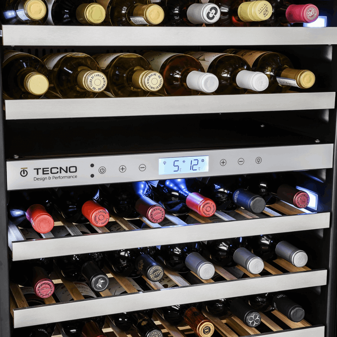Adega Tecno Professional 141 Garrafas 3 Zonas 60cm - Abertura Esquerda, adega climatizada com acabamento inox, prateleiras de madeira e painel digital