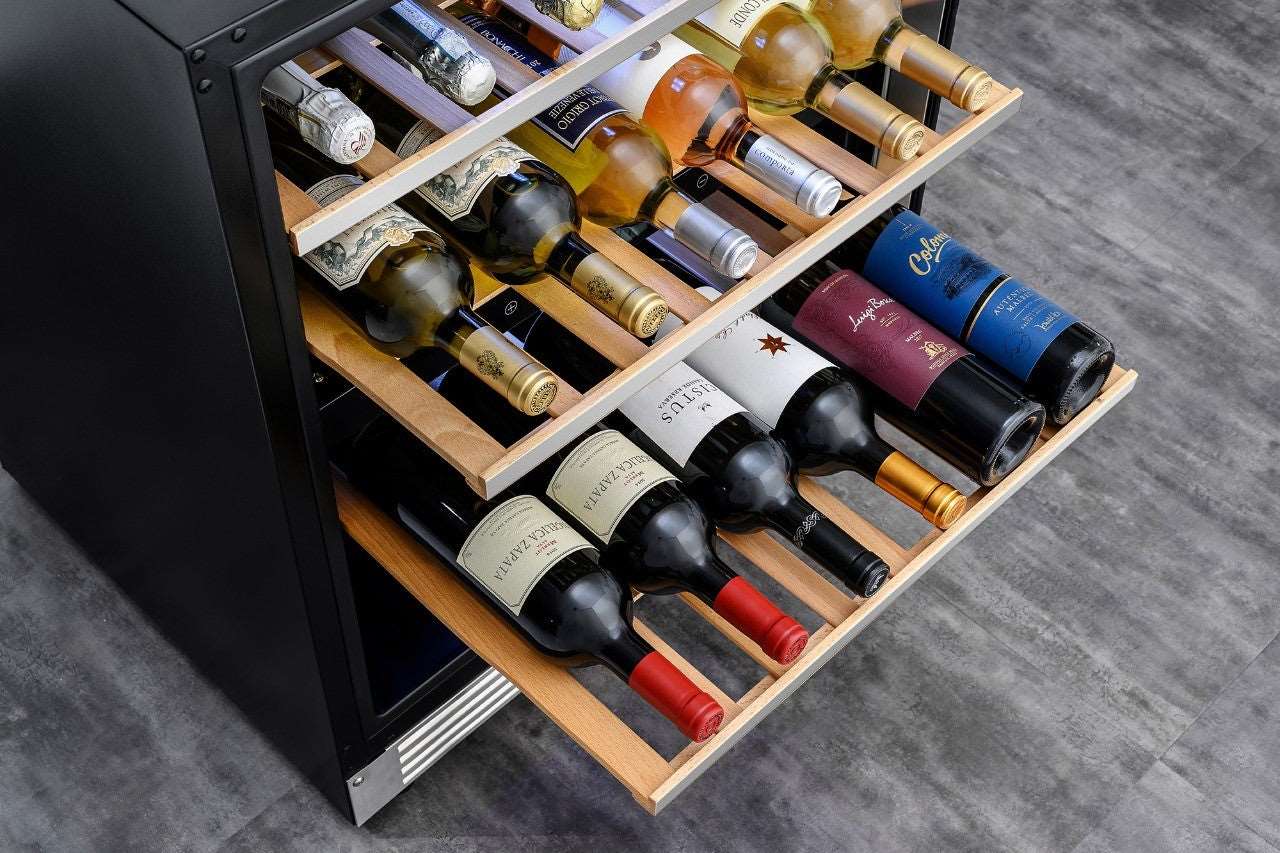 Adega de Vinhos Vintage 136 Litros 43 Garrafas Dual Zone de Embutir 220V - Abertura para Esquerda