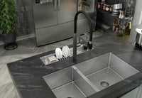 Canal Organizador Úmido Debacco 600 Inox com acabamento inox escovado, embutido na bancada, com tábua e escorredor visíveis