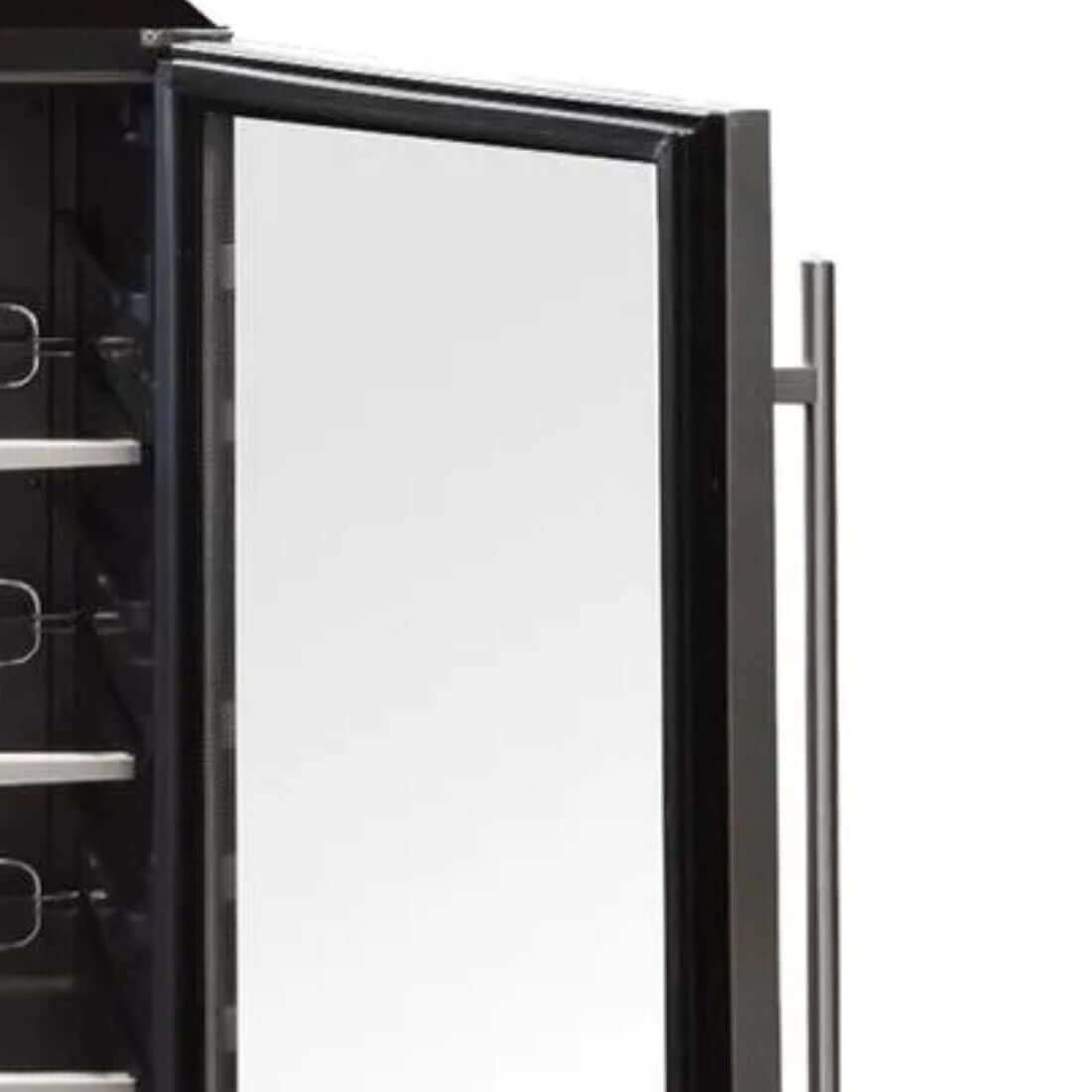 Cuisinart cervejeira com porta de vidro, acabamento inox e prateleiras internas — Cervejeira Cuisinart Arkton Inox 60cm - Abertura Direita