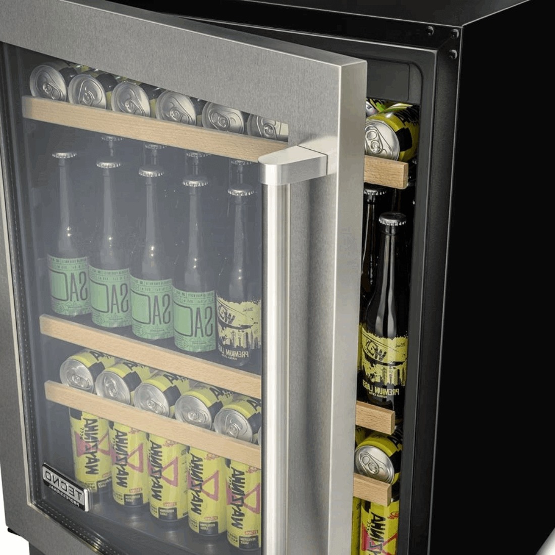 Cervejeira Tecno Professional 136 Litros Inox 60cm - Abertura Esquerda com porta de vidro, acabamento inox, prateleiras de madeira e iluminação interna