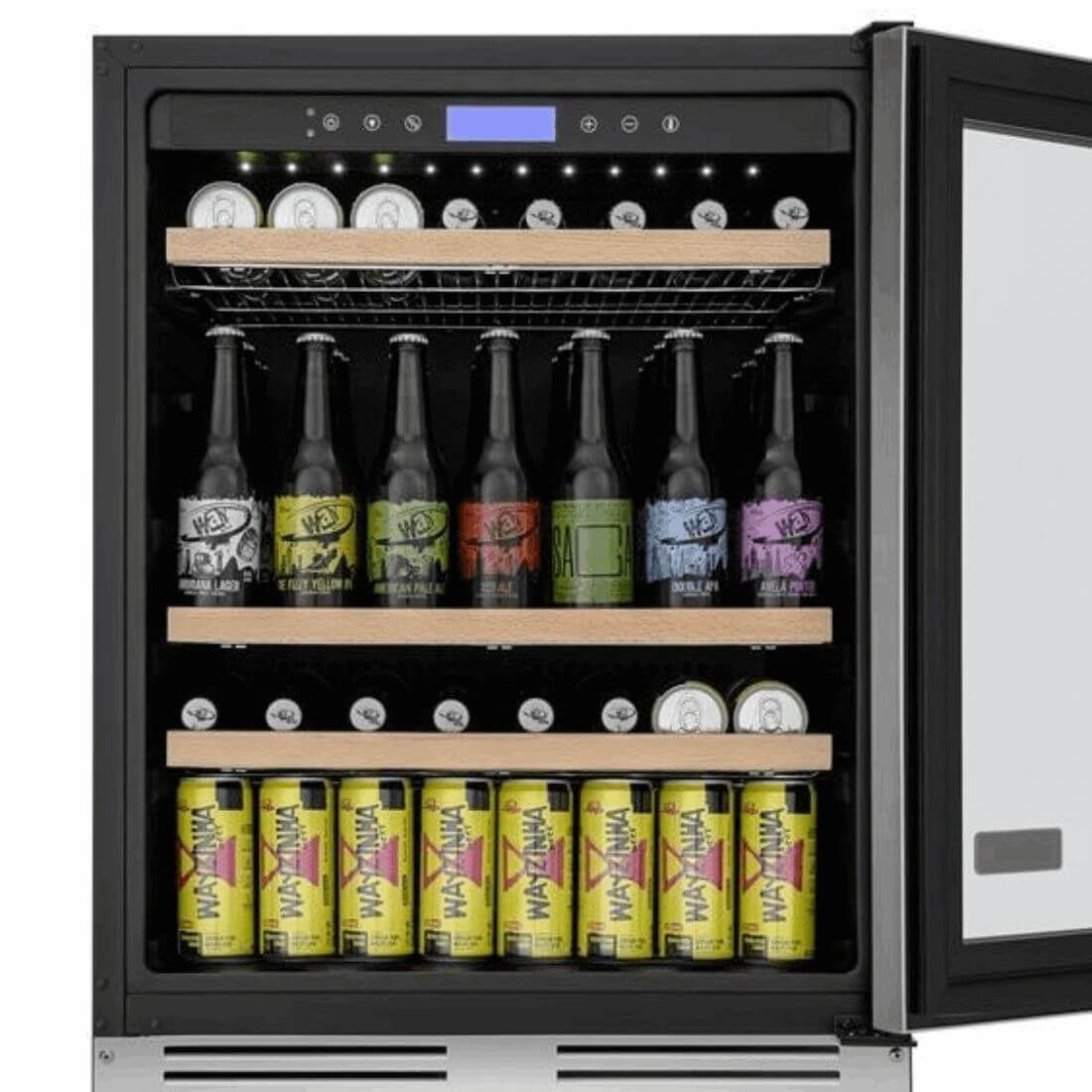 Cervejeira Tecno Professional 136 Litros Inox 60cm - Abertura Direita: cervejeira de embutir inox com porta de vidro, prateleiras em madeira e iluminação interna
