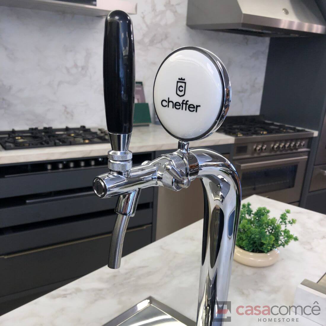 Chopeira Naja Cheffer Smart 1 Torneira com Lava Copos chopeira naja em inox com torre cromada, alavanca preta e instalação bancada