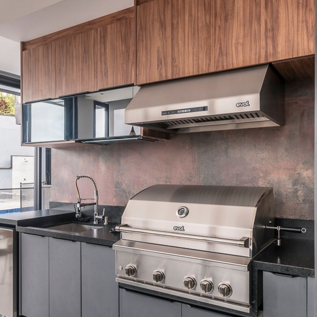 Churrasqueira à Gás Evol Modena 34'' Inox 3 Queimadores 86cm