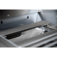 Churrasqueira a Gás Cuisinart Arkton 4 Queimadores 74cm em inox escovado, queimares e bandeja coletora visíveis para embutir