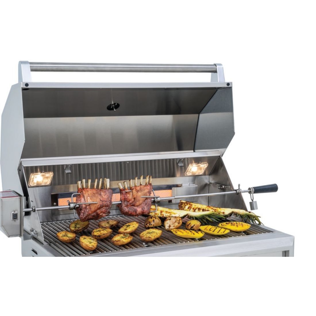 Churrasqueira Tecno a gás inox 2 queimadores com espeto rotativo e grelha mostrando carnes e legumes grelhados