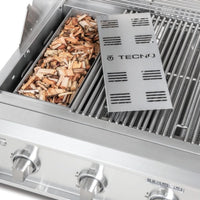 Churrasqueira Tecno inox 3 queimadores com cuba de lascas de madeira e chapa Sear — vista do painel e grelha