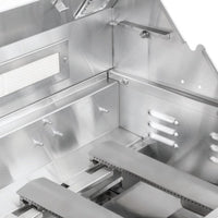 Churrasqueira Tecno em aço inox 304 com 3 queimadores e queimador Sear mostrando interior e espeto infravermelho