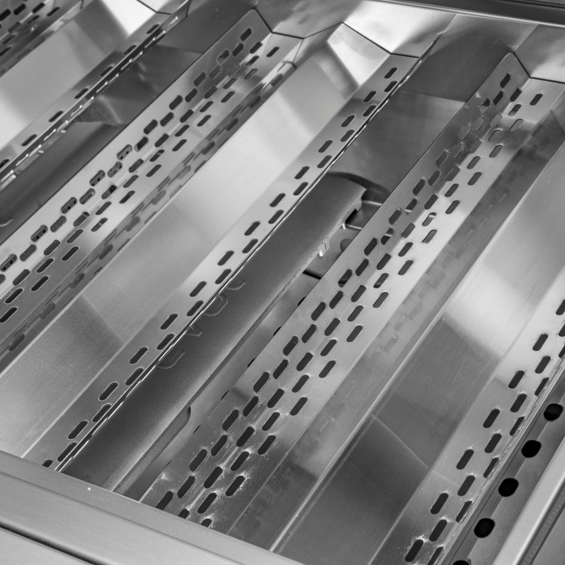 Churrasqueira à Gás Evol Modena 28'' Inox 3 Queimadores 70cm