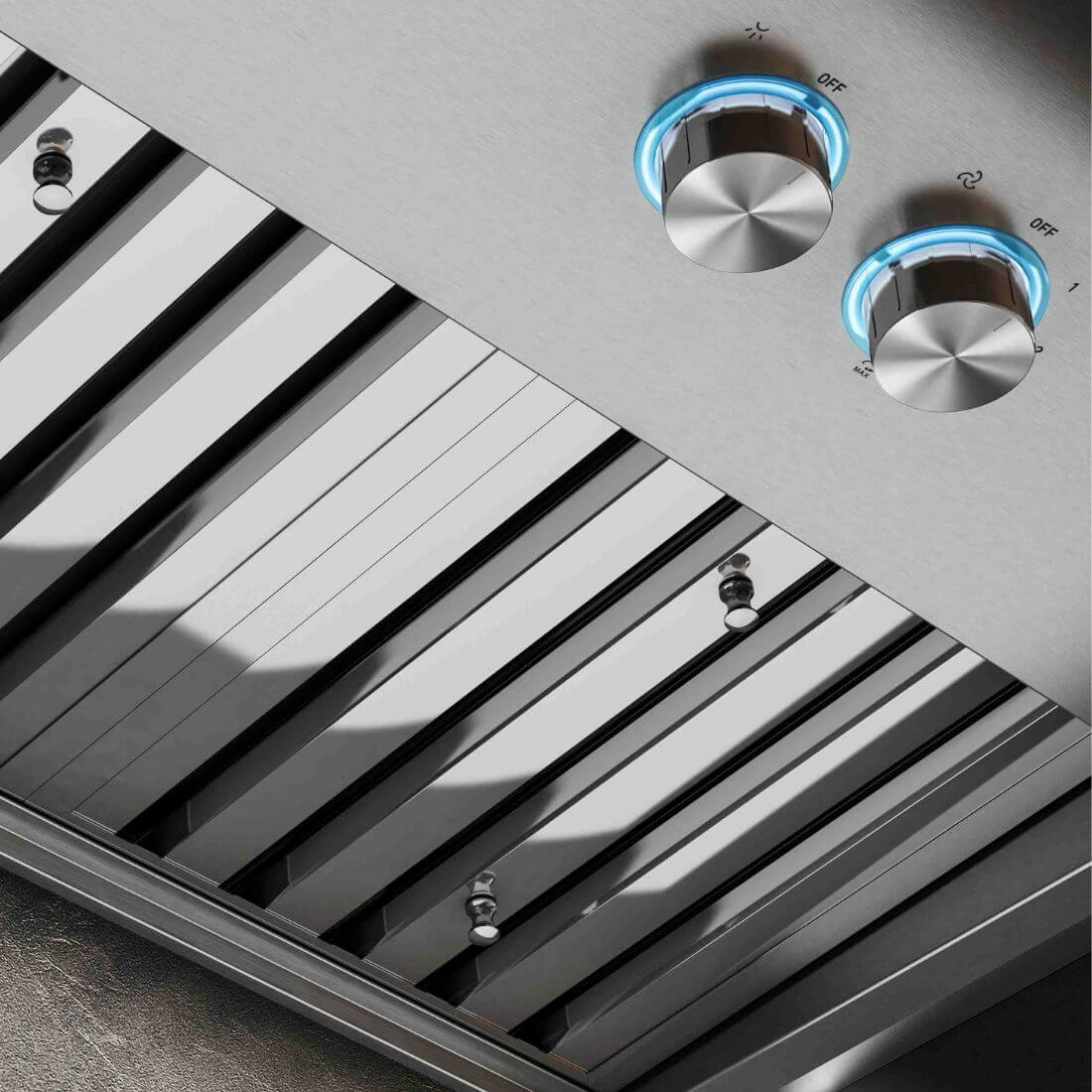 Coifa Bertazzoni Vavano de Parede Inox 122cm mostrando acabamento inox escovado, filtros em lâminas e botões cromados iluminados