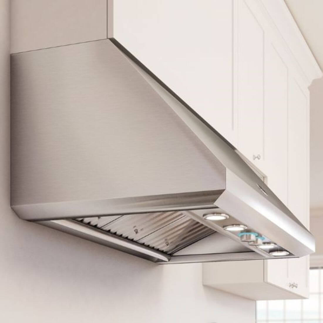 Alt Tag: Coifa Bertazzoni Calabria de Parede Inox 91cm — coifa de parede em inox escovado 91cm, formato piramidal, iluminação LED e painel de botões