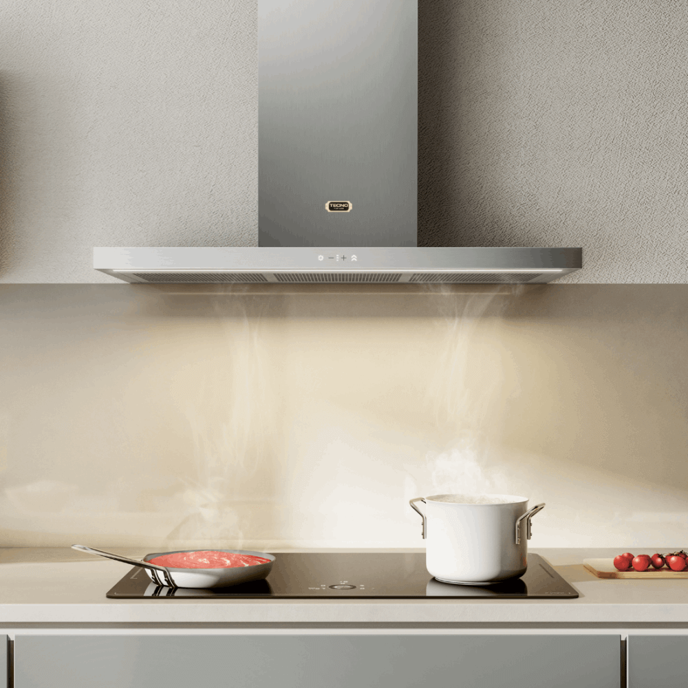 Coifa Tecno Vintage de Parede Inox 90cm Tecno, coifa de parede em inox escovado, formato retangular inclinado, iluminação LED e duto aparente