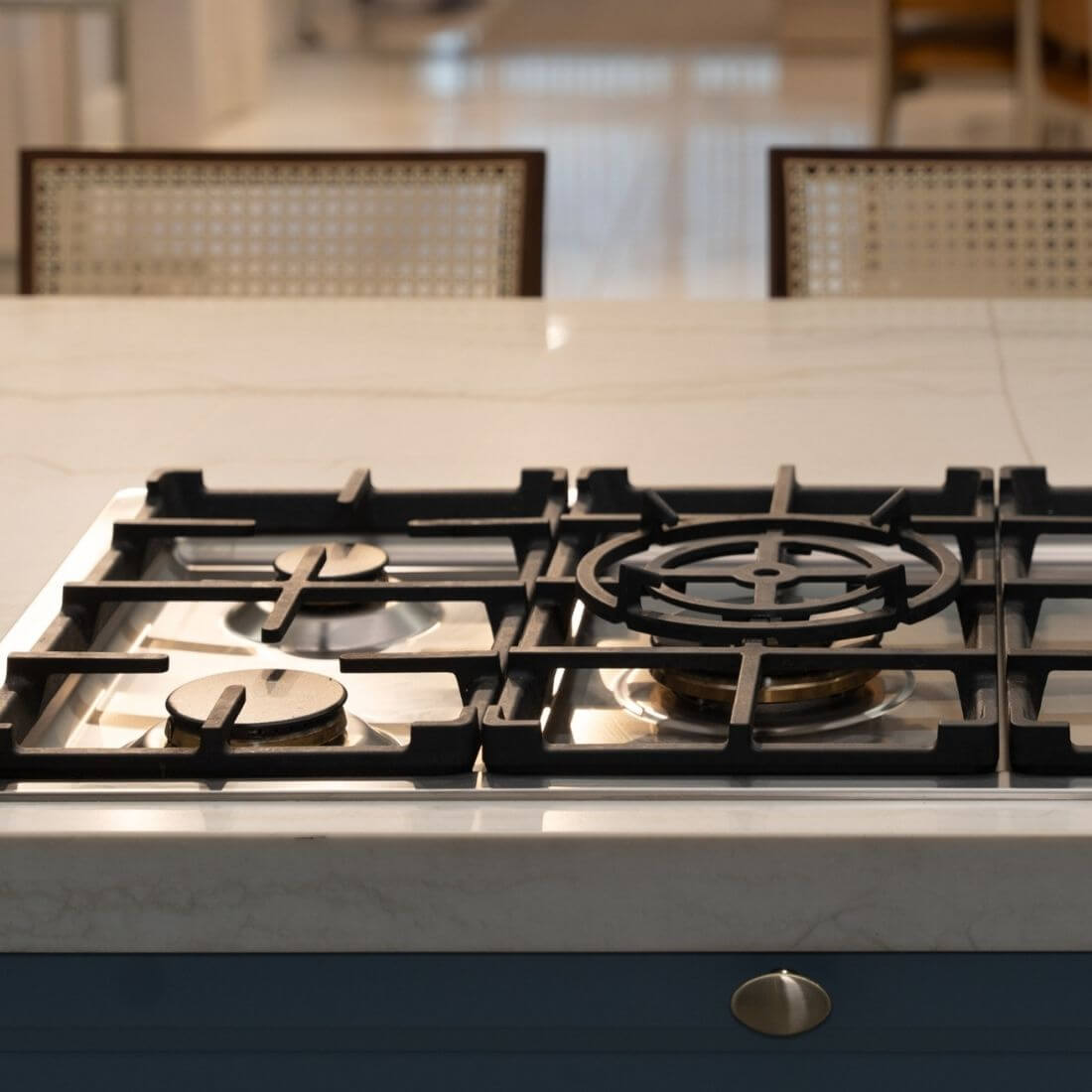 Cooktop a Gás Bertazzoni Master 5 Bocas Inox 92,5cm em inox com 5 queimadores Sabaf, trempes em ferro esmaltado e design italiano