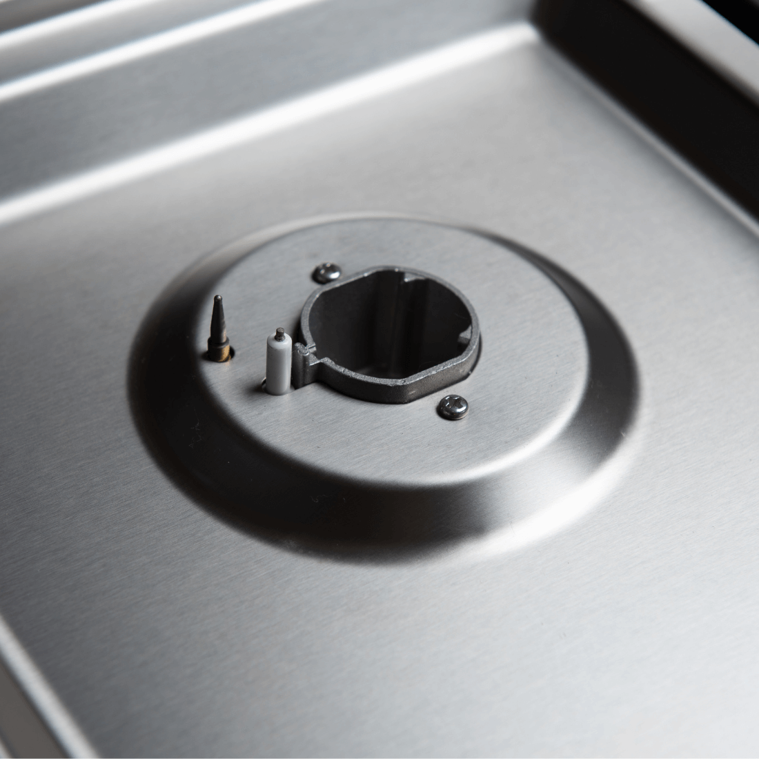 Cooktop a gás Cuisinart Arkton 5 Bocas Inox 90cm mostrador em inox com queimador e pino de acendimento superautomático e acabamento escovado