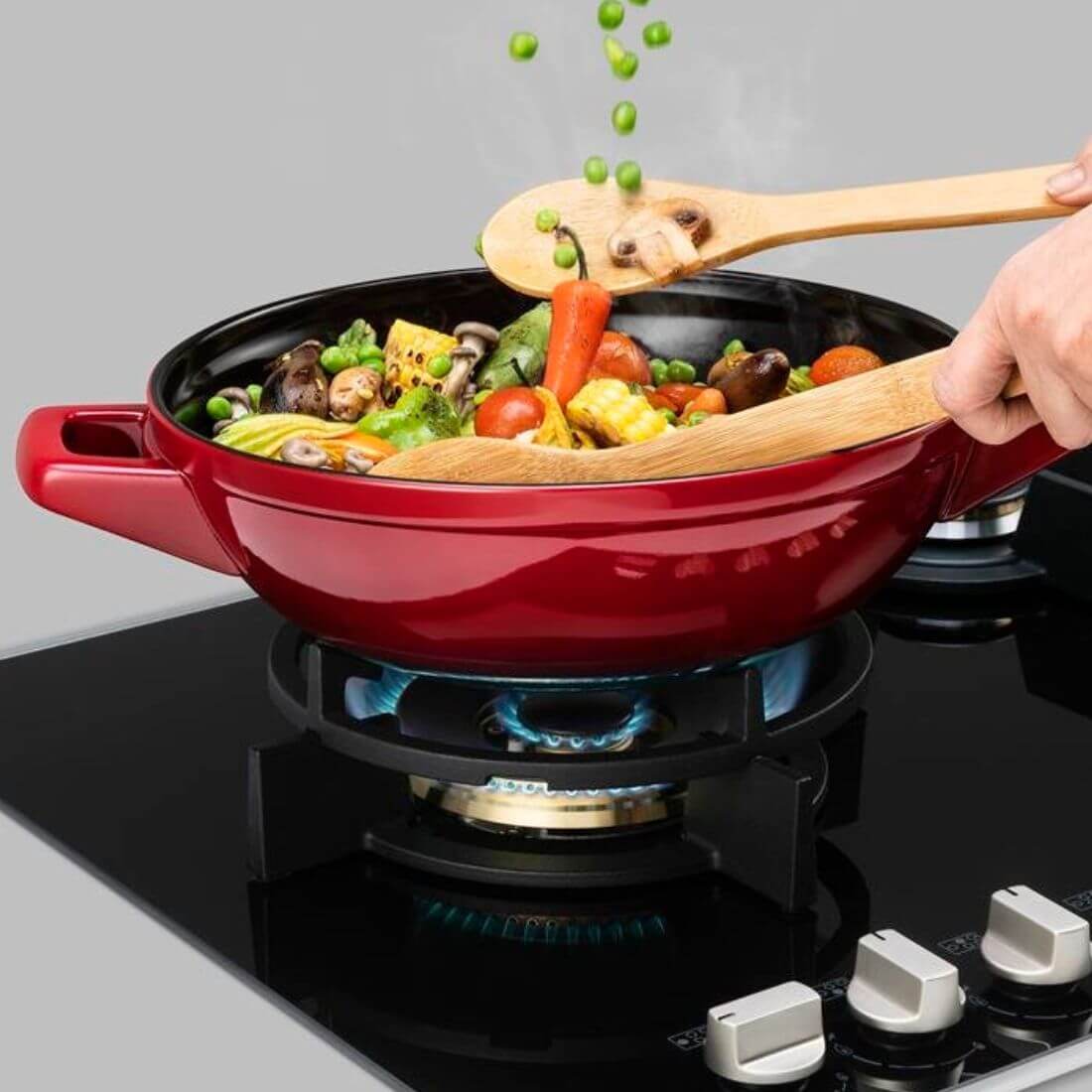 Cooktop à Gás Tecno 5 Bocas Vitrocerâmico 90cm em vitrocerâmica preta com trempes ferro guza e queimador Dual Flame visível