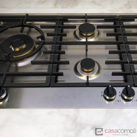 Cooktop a Gás Tecno Professional 5 Bocas Inox 90cm em inox com acabamento italiano, queimadores Sabaf, trempes ferro fundido e acendimento automático