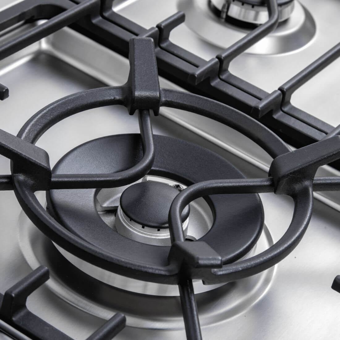 Cooktop Evol a Gás Riva 5 Bocas Inox 90cm com trempes em ferro gusa embutidas flush e superfície contínua