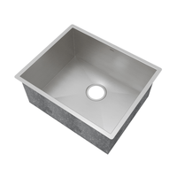 Cuba em Inox Escovado 50cm Mekal cuba de embutir inox escovado linha reta simples com cantos retilíneos e ralo central