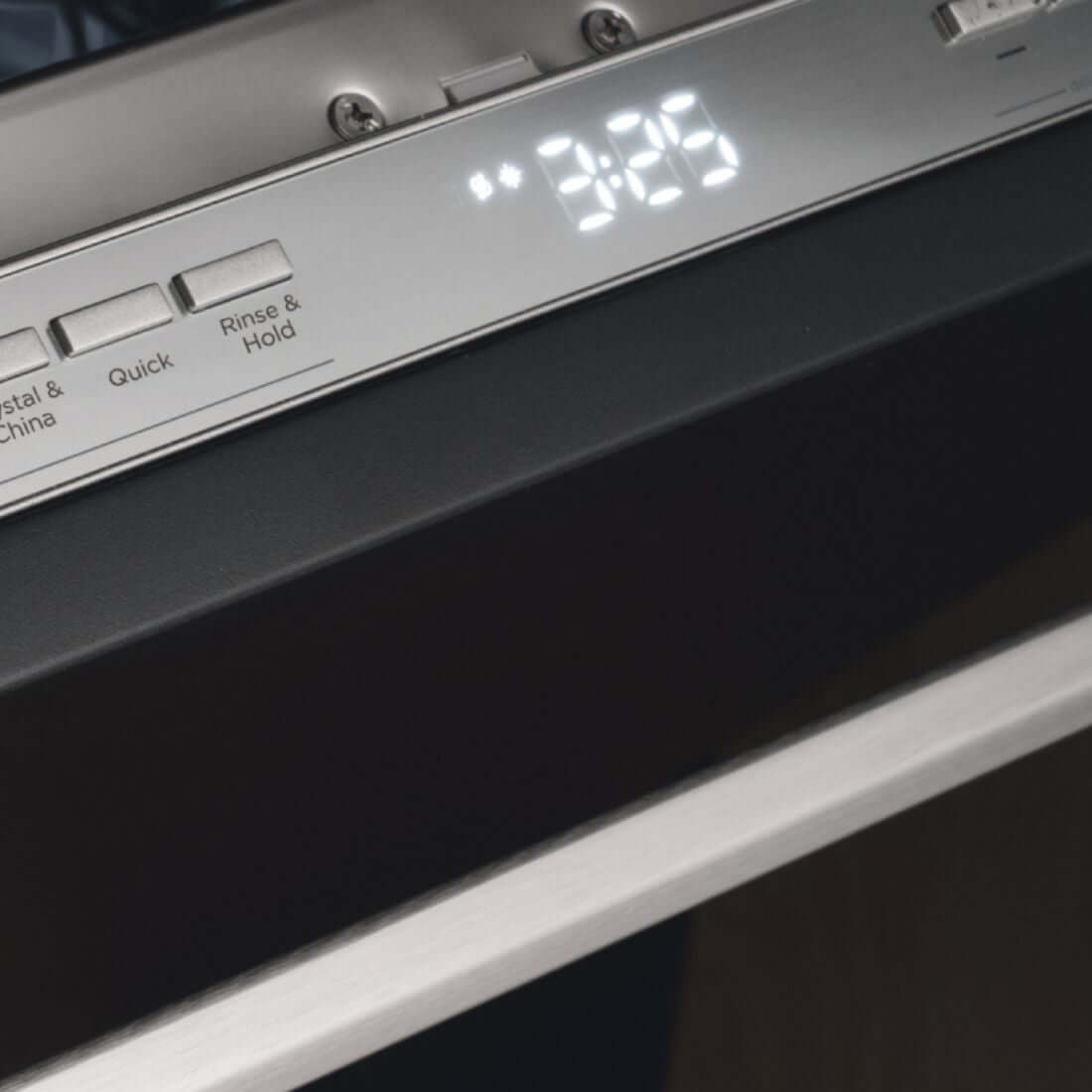 Lava-Louças Bertazzoni Heritage 16 Serviços Inox 60cm, máquina de lavar louça em inox com painel digital e botões visíveis, embutida