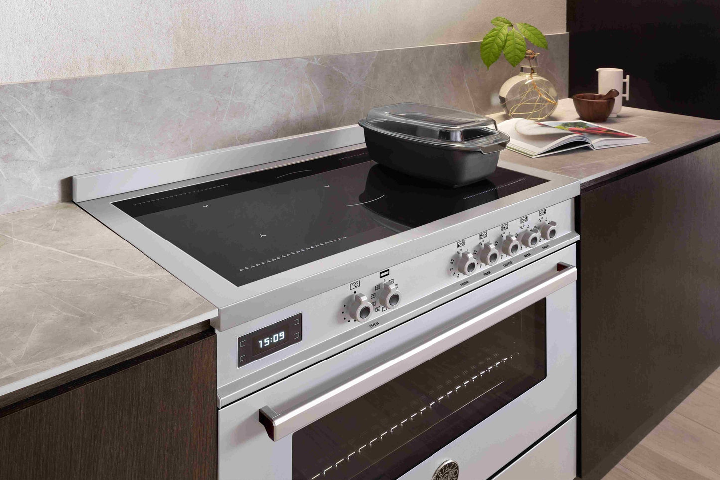 Fogão Bertazzoni Professional 5 Zonas Forno Elétrico 108 Litros Inox 90cm