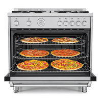 Fogão Bertazzoni Master inox com forno elétrico, pizzas assando em 5 prateleiras, design moderno e eficiente.