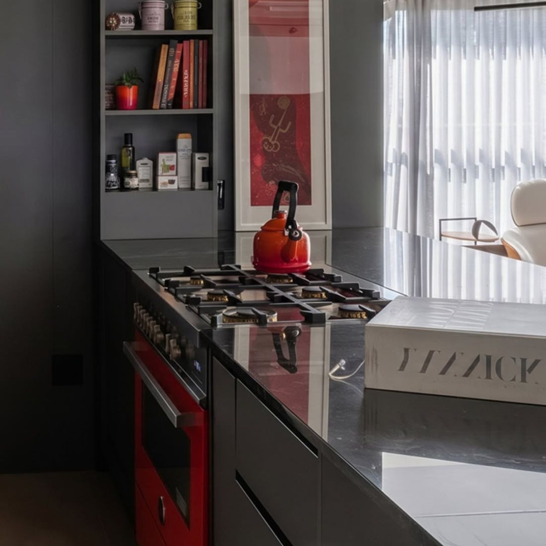 Fogão Bertazzoni Professional Vermelho 90cm 6 Bocas Forno Elétrico 108L