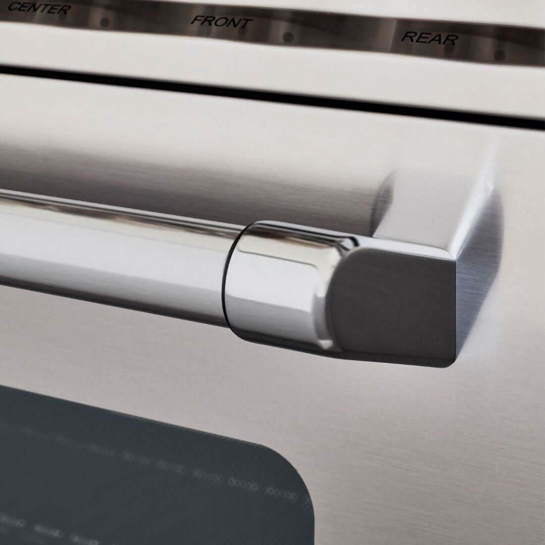 Fogão Bertazzoni Master Inox 90cm 5 Bocas Forno a Gás 169 Litros em inox escovado, puxador robusto e painel frontal do forno (fogão de piso)