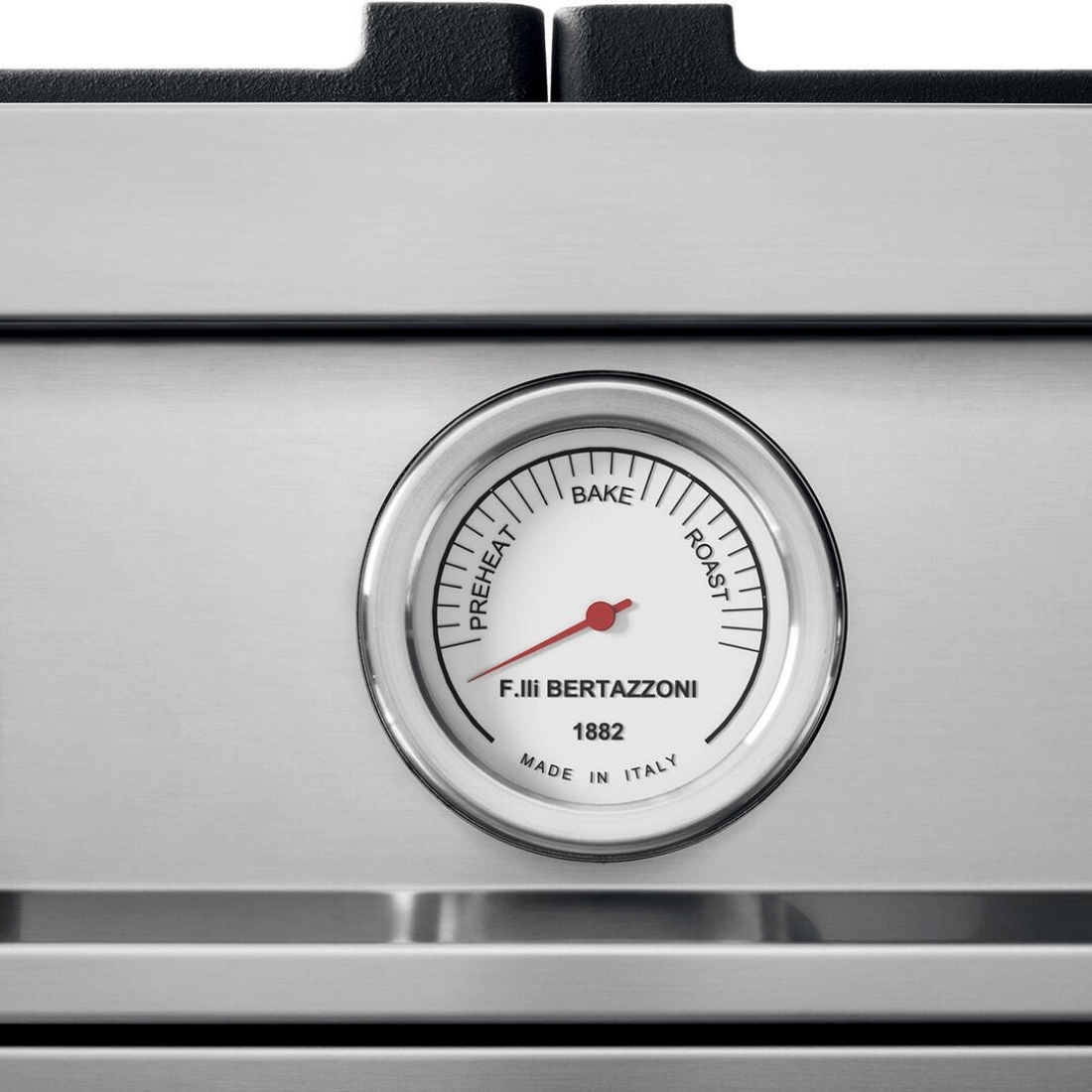 Fogão Bertazzoni Master Inox 90cm 5 Bocas Forno a Gás 169 Litros – painel em inox escovado com termômetro analógico e detalhes estilo fogão italiano