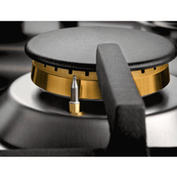 Fogão Bertazzoni Master Inox 122cm 6 Bocas Forno á Gás Duplo 201L: detalhe de queimador Sabaf em latão e trempe de ferro, acabamento inox