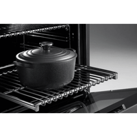 Fogão Bertazzoni Master Inox 60cm 4 Bocas Forno á Gás 60 Litros - detalhe interno do forno a gás inox com assadeira e grelha cromada, estilo italiano