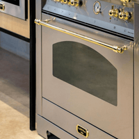 Fogão Lofra Dolcevita Inox 90cm 5 Bocas Forno Elétrico 102L em inox de piso com 5 bocas, forno elétrico, puxador dourado e painel com botões