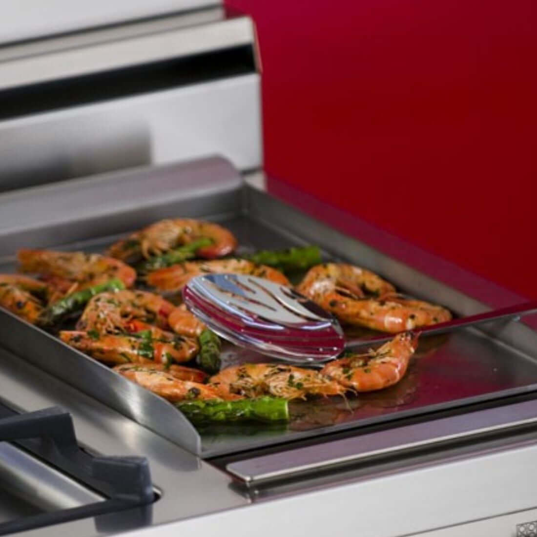 Fogão Bertazzoni Professional Branco 120cm 6 Bocas Forno Duplo 138L: fogão de piso branco em inox com chapa grelha, painel frontal e puxadores visíveis