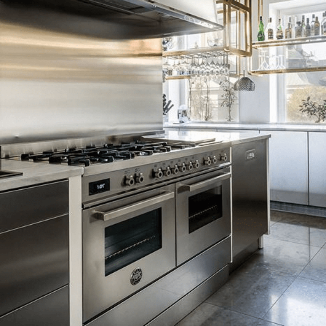 Fogão Bertazzoni Professional Inox 120cm 6 Bocas Forno Duplo 138L fogão profissional de piso inox com 6 bocas, forno duplo elétrico, grelhas ferro fundido