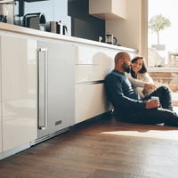 Freezer Tecno Professional 100 Litros Inox 60cm: freezer de embutir inox com puxador tubular embutido e design para cozinha planejada