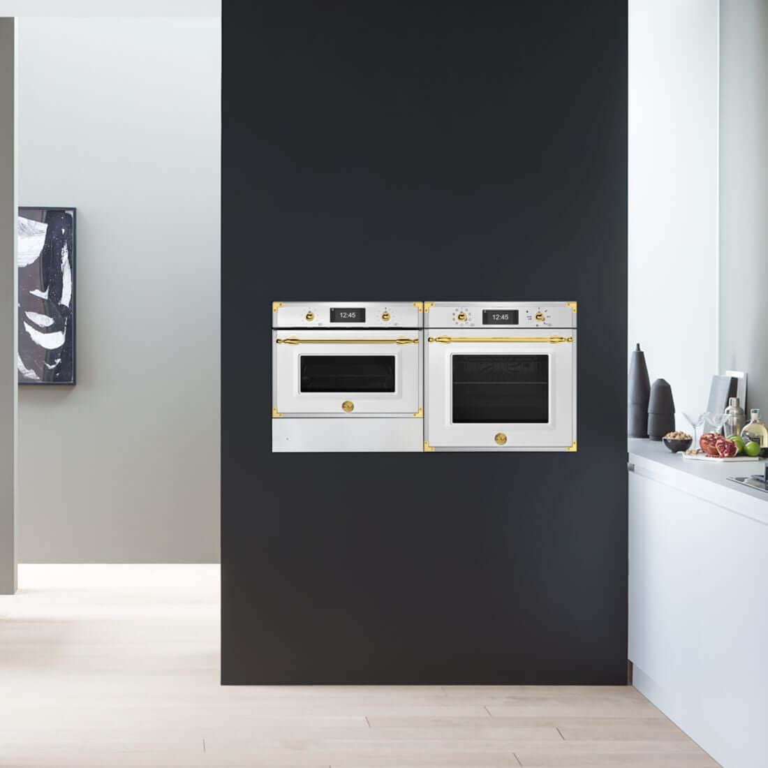 Gaveta Aquecida Bertazzoni Heritage 4 Serviços Marfim 60cm em inox marfim com detalhes dourados, painéis touch e instalação de embutir